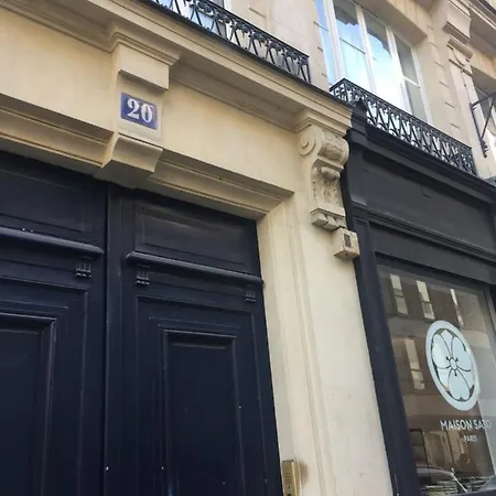 Studette Marais Musee Picasso * Paris