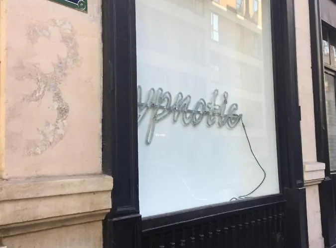 Studette Marais Musee Picasso * Париж